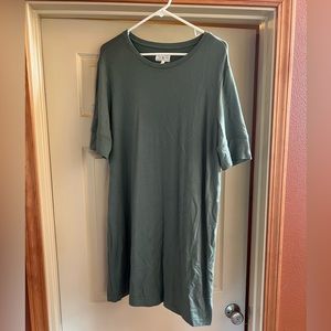 Lou and Grey t-shirt dress